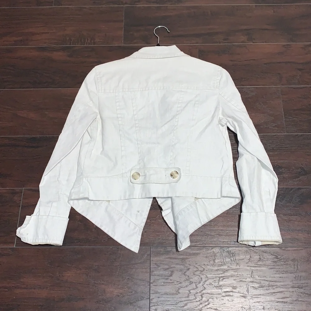 100% Linen Cabi Blazer, sz Small.